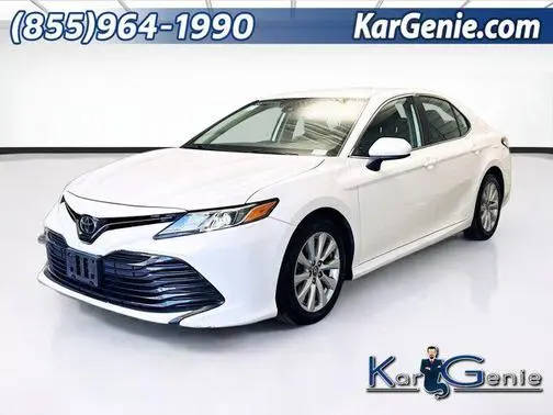 2020 Toyota Camry LE FWD photo