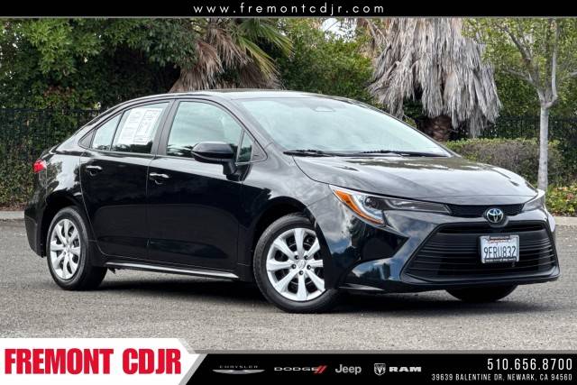2023 Toyota Corolla LE FWD photo
