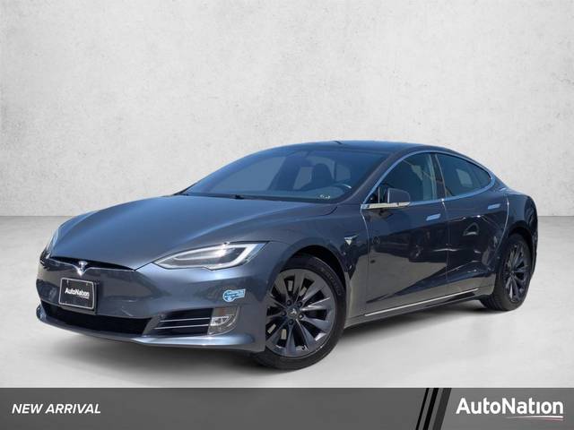 2020 Tesla Model S Long Range Plus AWD photo