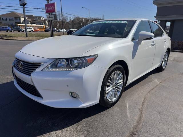 2015 Lexus ES  FWD photo