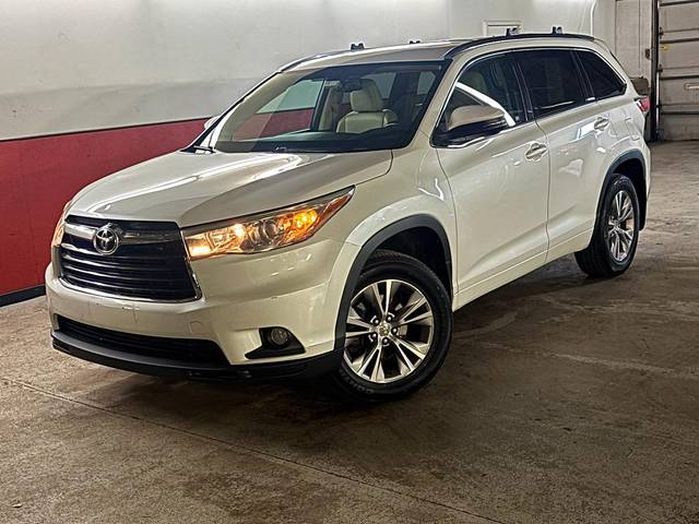 2015 Toyota Highlander XLE AWD photo