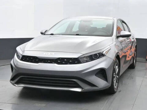 2023 Kia Forte LXS FWD photo