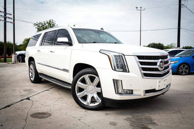 2015 Cadillac Escalade ESV Luxury RWD photo