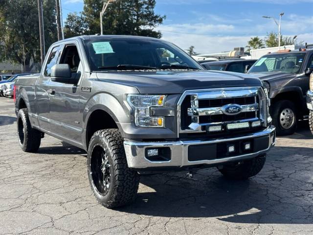 2017 Ford F-150 XLT 4WD photo