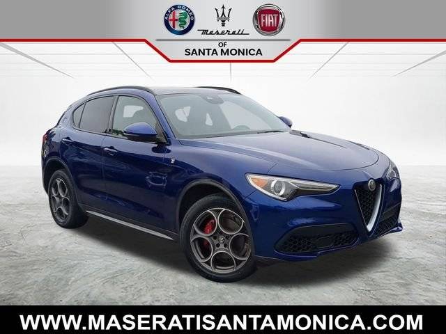 2022 Alfa Romeo Stelvio Ti AWD photo