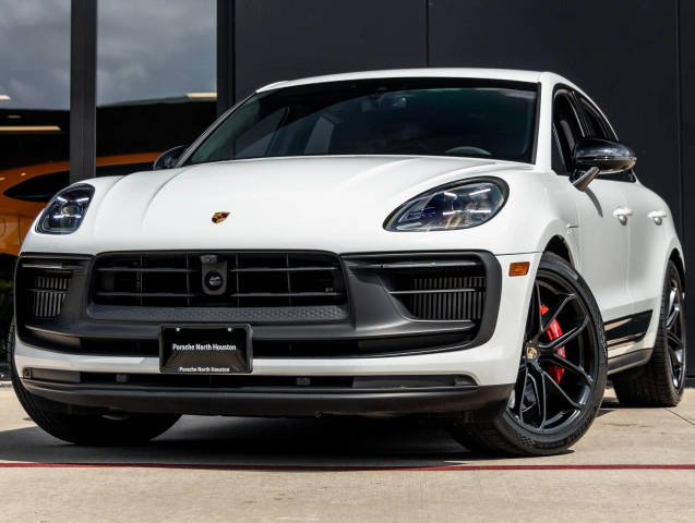 2023 Porsche Macan GTS AWD photo
