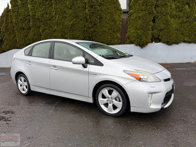 2015 Toyota Prius Five FWD photo