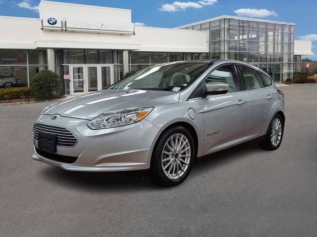 2016 Ford Focus FWD photo