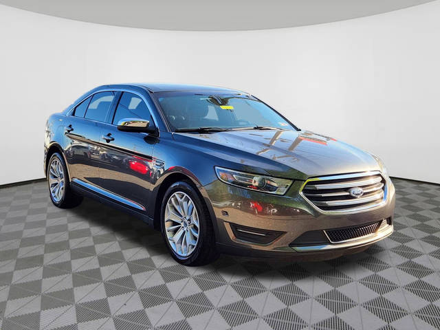 2017 Ford Taurus Limited FWD photo