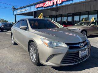 2015 Toyota Camry XLE FWD photo