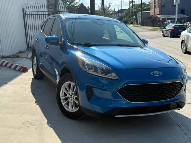 2020 Ford Escape SE AWD photo