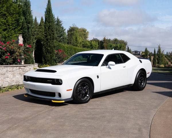 2023 Dodge Challenger SRT Hellcat Redeye Widebody RWD photo