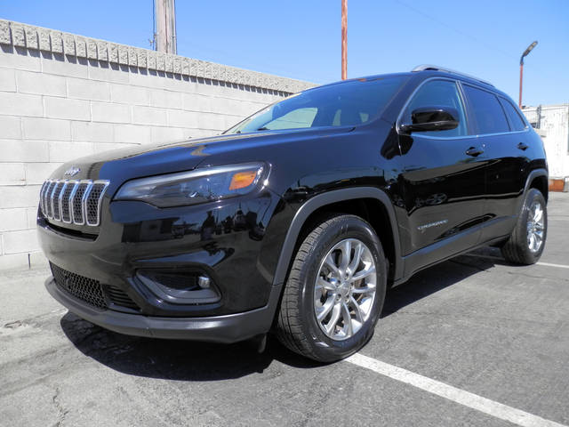 2021 Jeep Cherokee Latitude Lux FWD photo
