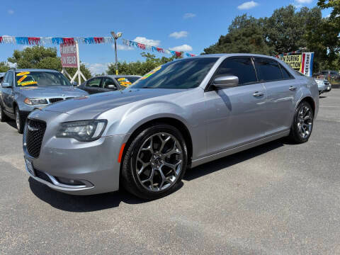2015 Chrysler 300 300S RWD photo