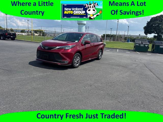 2023 Toyota Sienna XLE AWD photo