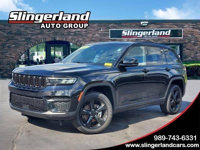 2022 Jeep Grand Cherokee Altitude 4WD photo