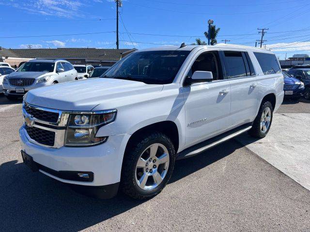 2015 Chevrolet Suburban LT 4WD photo