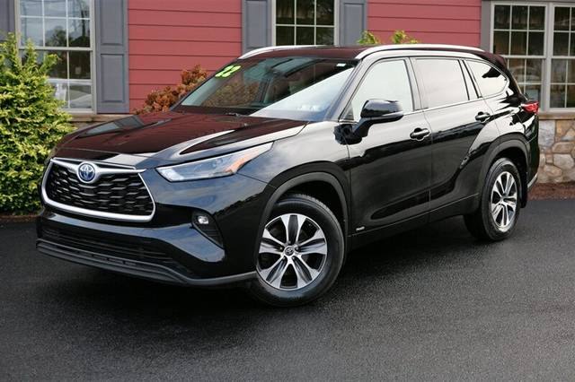 2022 Toyota Highlander Hybrid XLE AWD photo