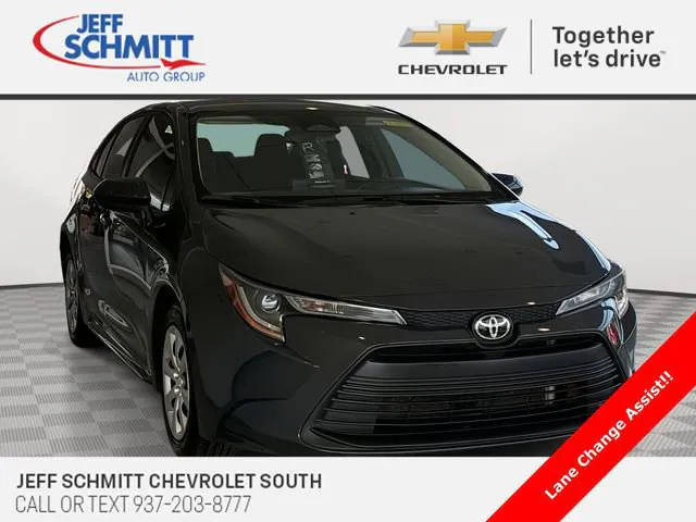 2023 Toyota Corolla LE FWD photo