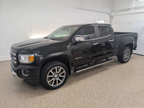 2017 GMC Canyon 4WD Denali 4WD photo