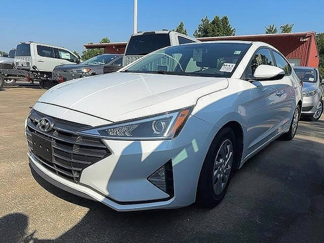 2019 Hyundai Elantra SE FWD photo