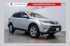 2015 Toyota RAV4 XLE AWD photo