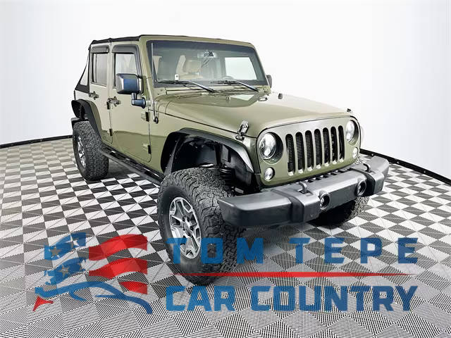 2015 Jeep Wrangler Unlimited Rubicon 4WD photo