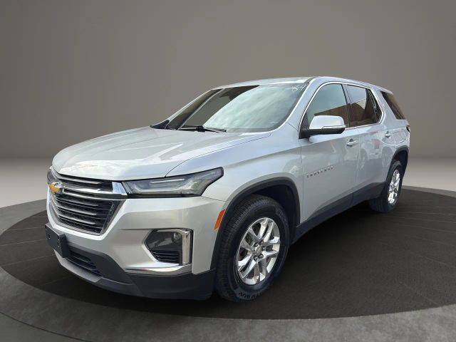 2022 Chevrolet Traverse LS AWD photo