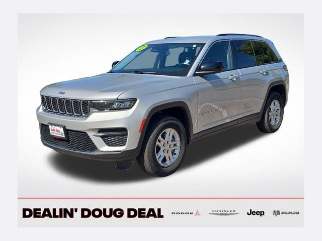 2023 Jeep Grand Cherokee Laredo 4WD photo