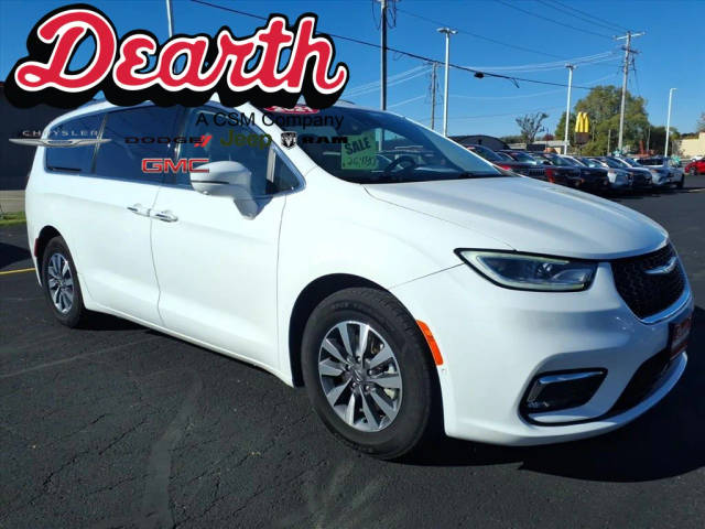 2021 Chrysler Pacifica Minivan Hybrid Touring L FWD photo