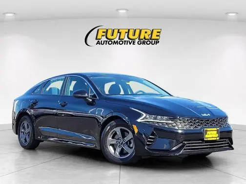 2023 Kia K5 LXS FWD photo