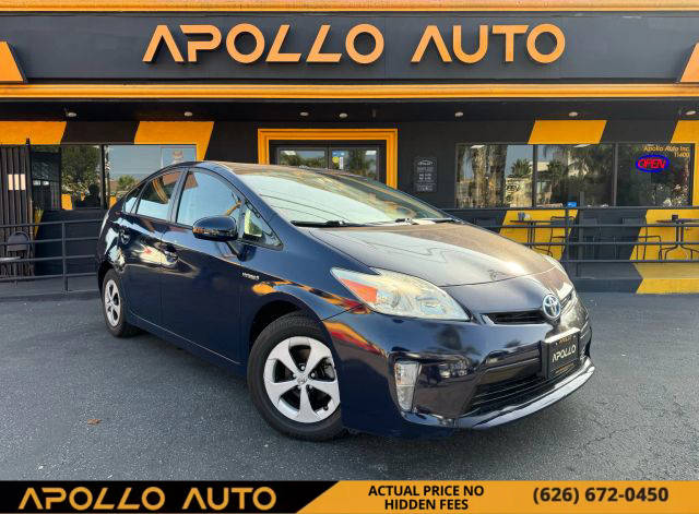 2015 Toyota Prius Two FWD photo