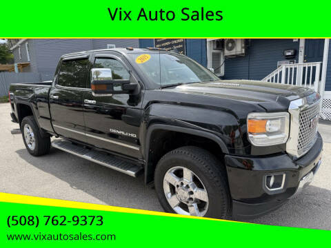 2015 GMC Sierra 2500HD Denali 4WD photo