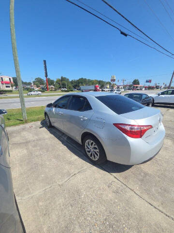 2019 Toyota Corolla LE FWD photo