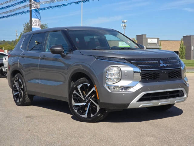 2022 Mitsubishi Outlander SE 4WD photo