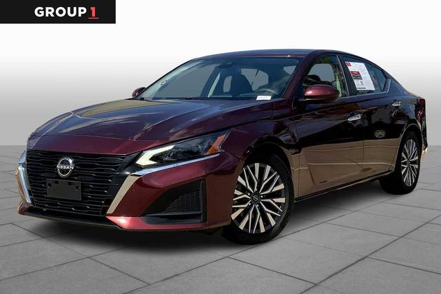 2023 Nissan Altima 2.5 SV FWD photo