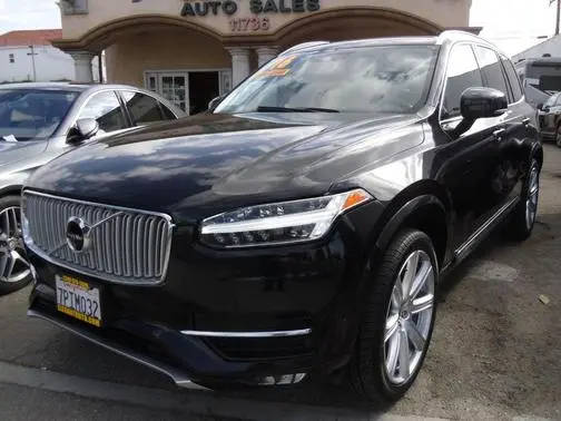 2016 Volvo XC90 T6 Inscription AWD photo