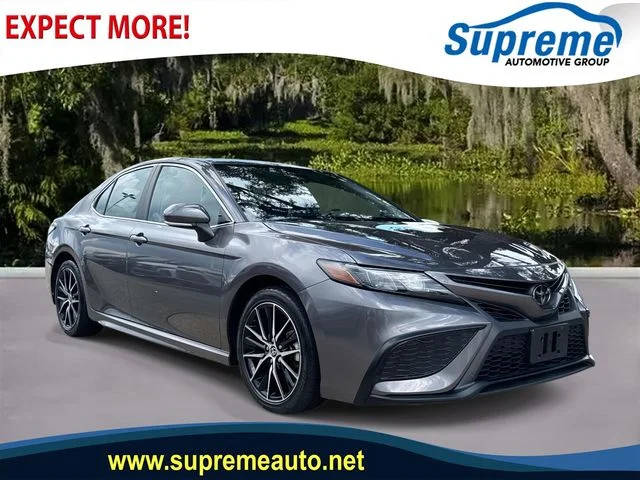 2023 Toyota Camry SE FWD photo