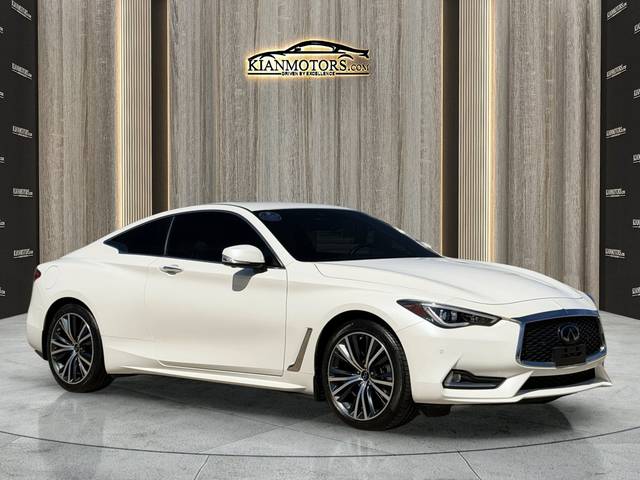 2022 Infiniti Q60 LUXE AWD photo