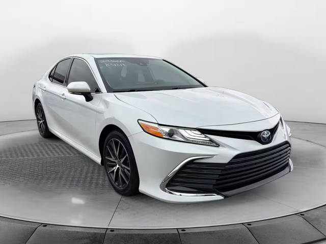 2022 Toyota Camry Hybrid XLE FWD photo