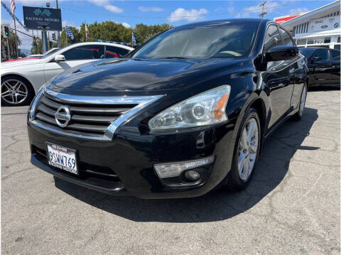 2015 Nissan Altima 2.5 SV FWD photo