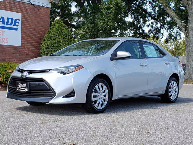 2017 Toyota Corolla LE FWD photo