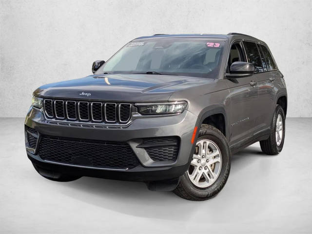 2023 Jeep Grand Cherokee Laredo 4WD photo