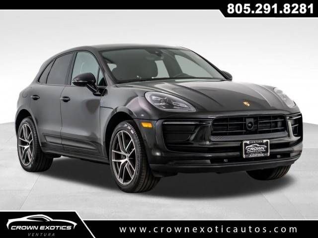 2023 Porsche Macan T AWD photo