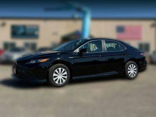2020 Toyota Camry Hybrid LE FWD photo
