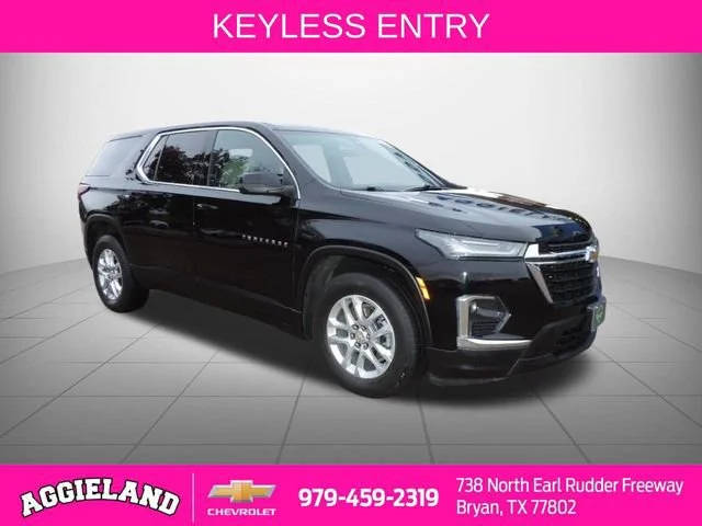 2022 Chevrolet Traverse LS FWD photo