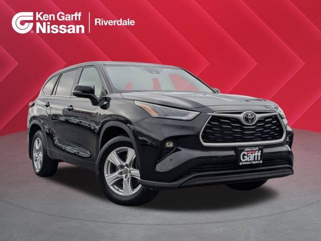 2023 Toyota Highlander LE AWD photo