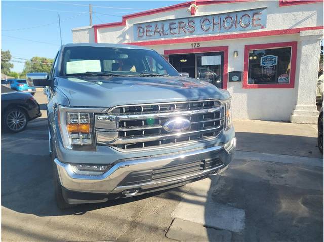 2023 Ford F-150 LARIAT 4WD photo