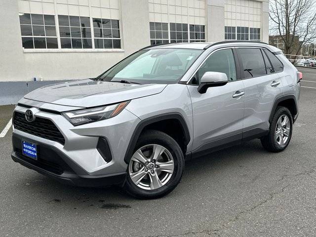 2023 Toyota RAV4 XLE AWD photo