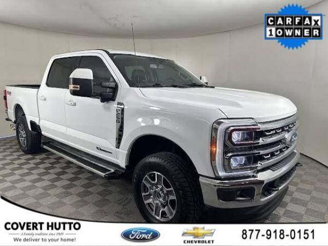 2023 Ford F-250 Super Duty LARIAT 4WD photo